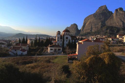 In The Shadow Of Meteora Leilighet Kalampáka Eksteriør bilde